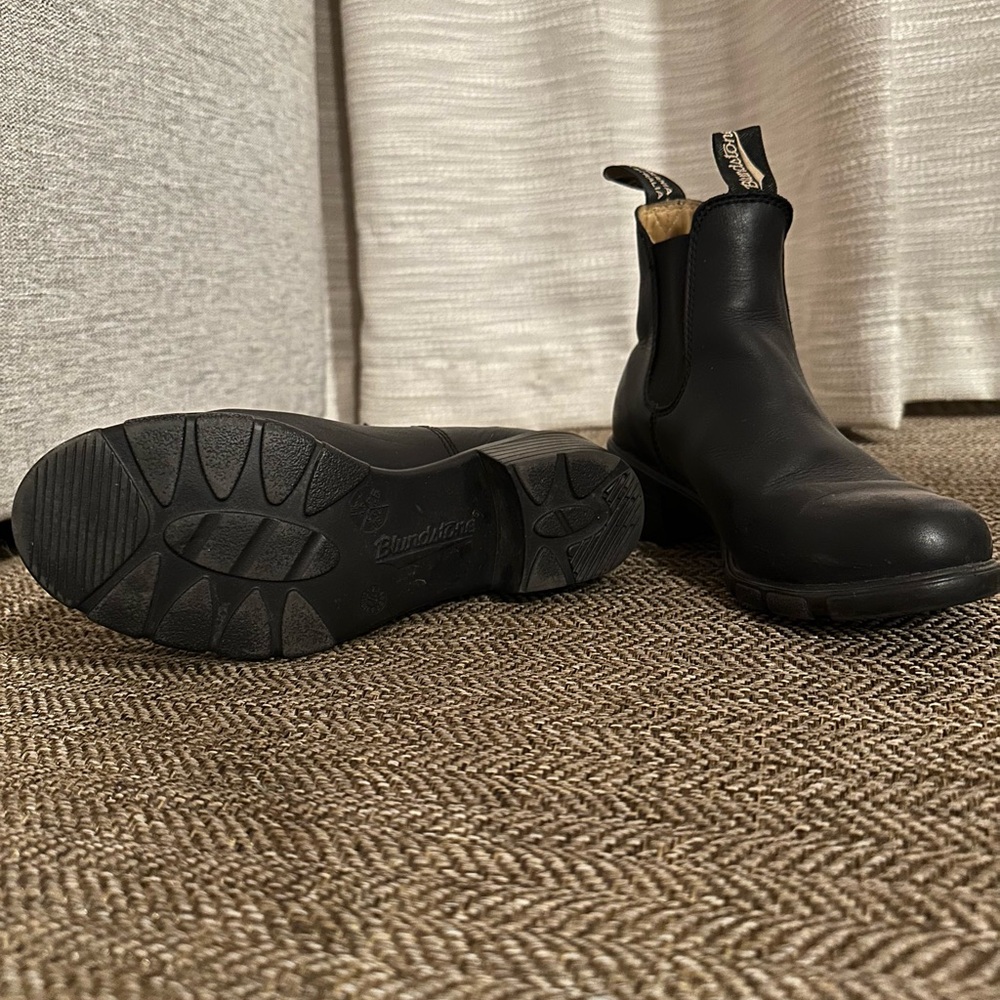 BLUNDSTONE HEELED BOOTS - Picture 4 of 4